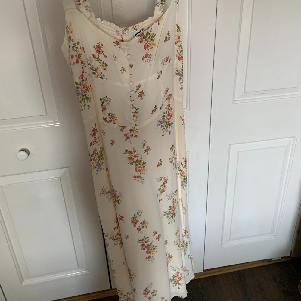 Reformation Camari Dress Color: Perfume - Picture 3 of 6